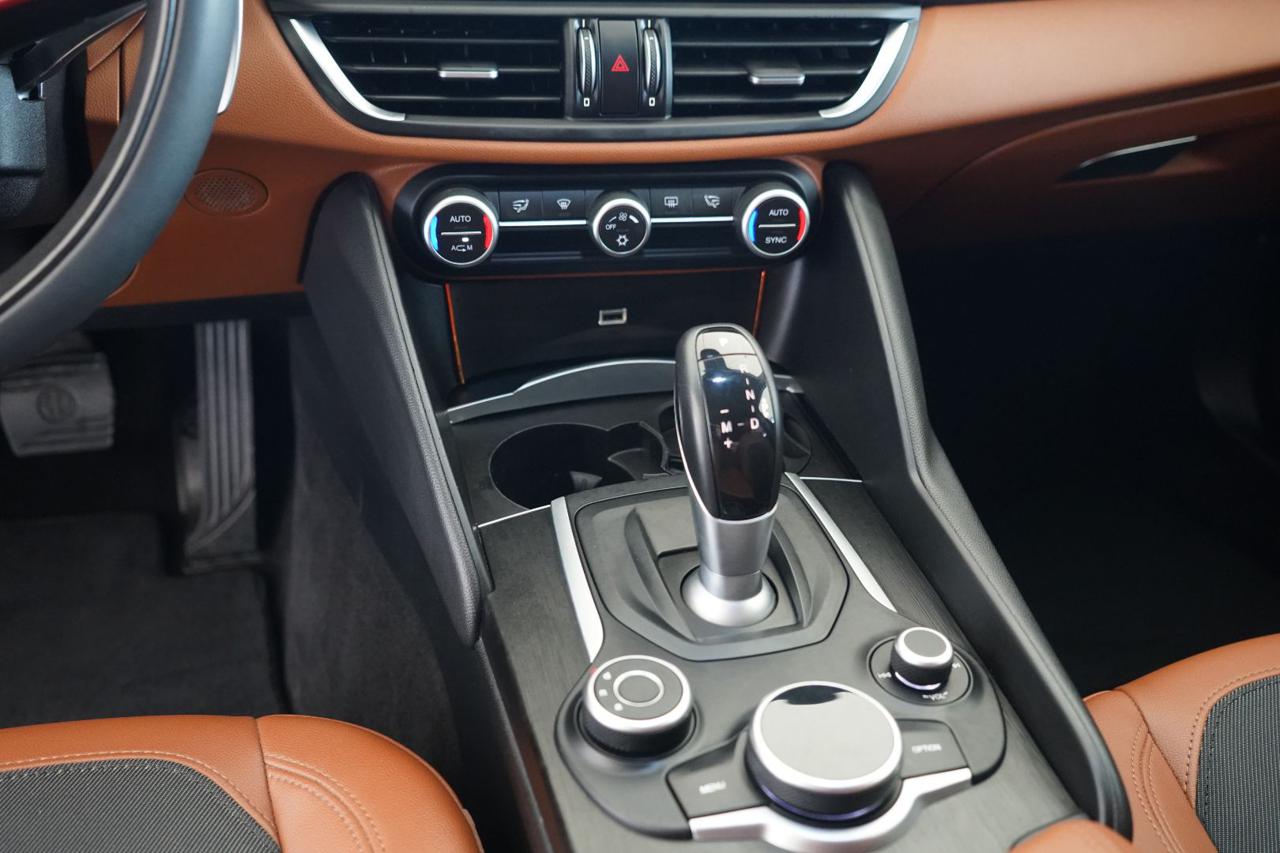 ALFA ROMEO Giulia - immagine 21