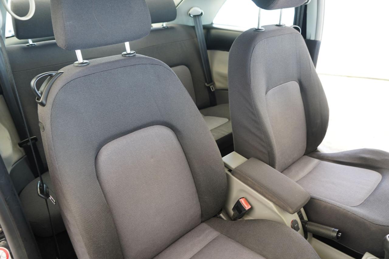 VOLKSWAGEN New Beetle - immagine 16