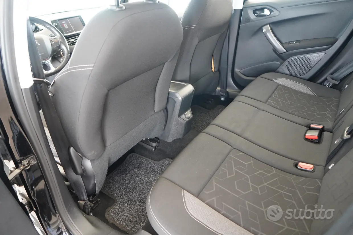 Peugeot 2008 BlueHDi 100 Active - immagine 11
