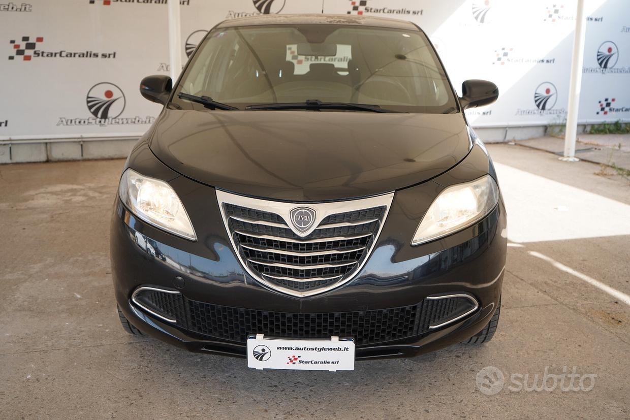 Lancia Ypsilon 1.2 69 CV Silver - immagine 3