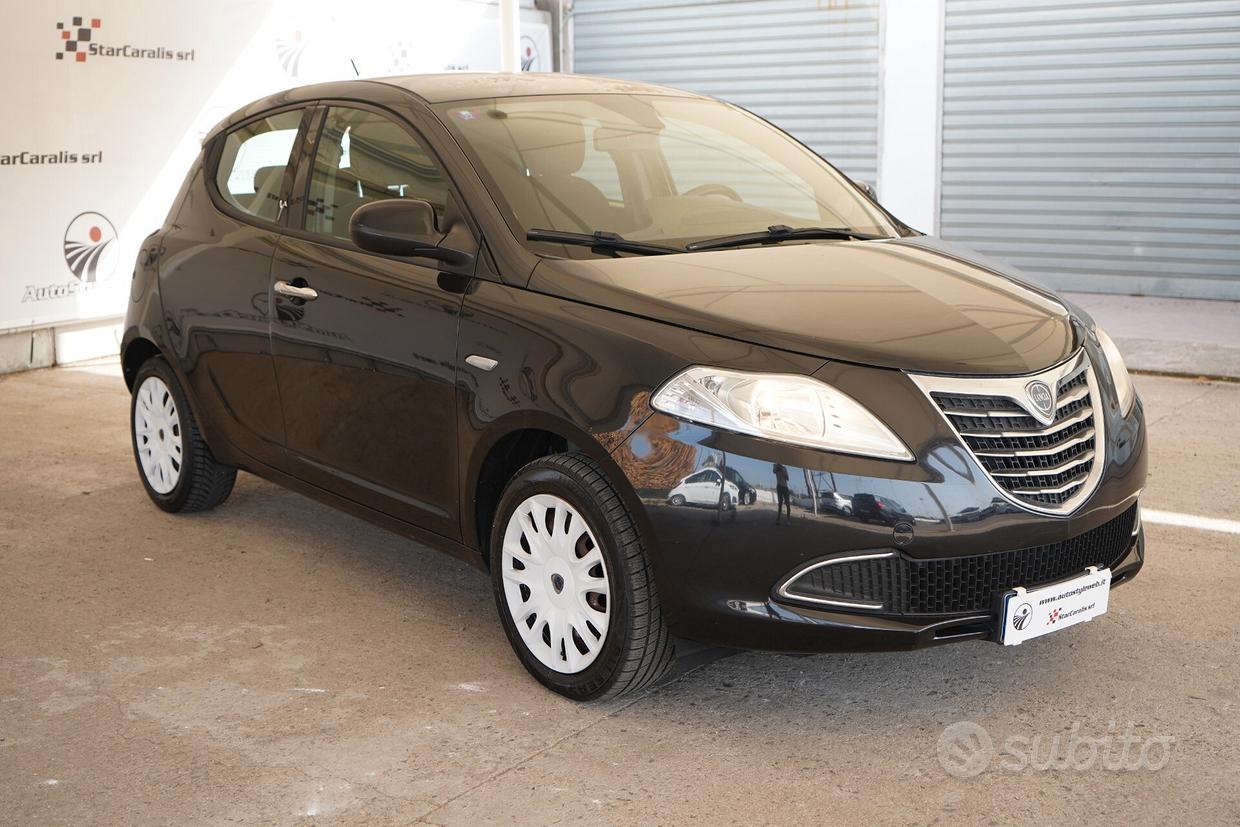 Lancia Ypsilon 1.2 69 CV Silver - immagine 4