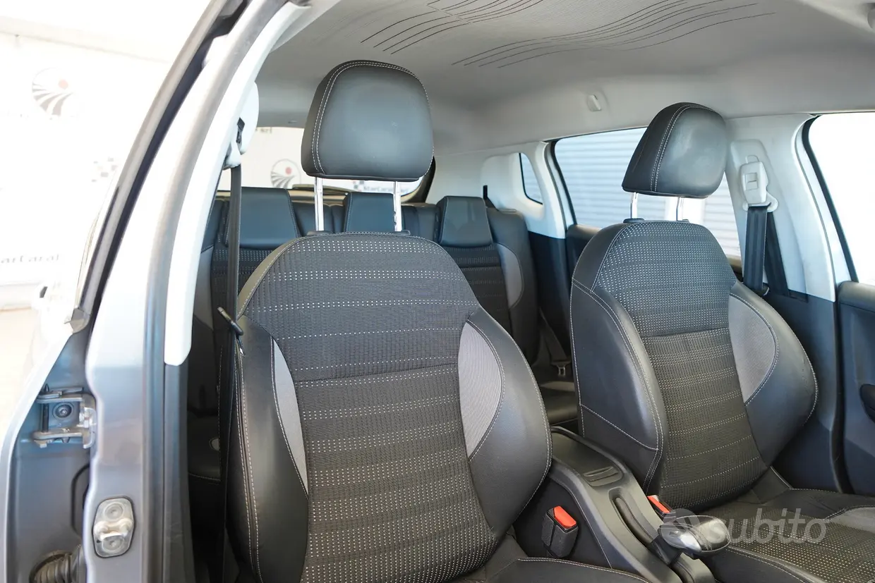 Peugeot 2008 1.6 BlueHDi 120 Allure - immagine 19