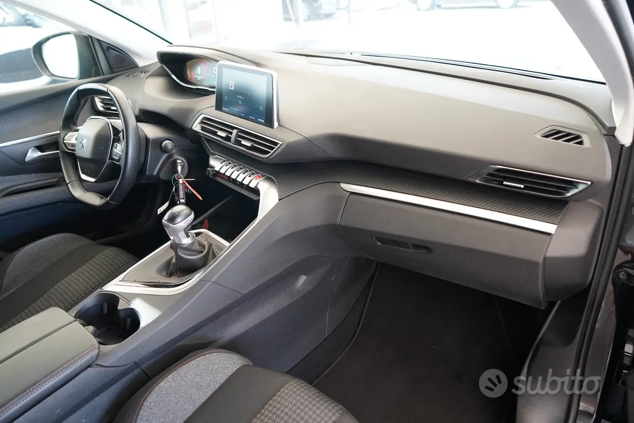 Peugeot 5008 BlueHDi 150 Allure - immagine 18