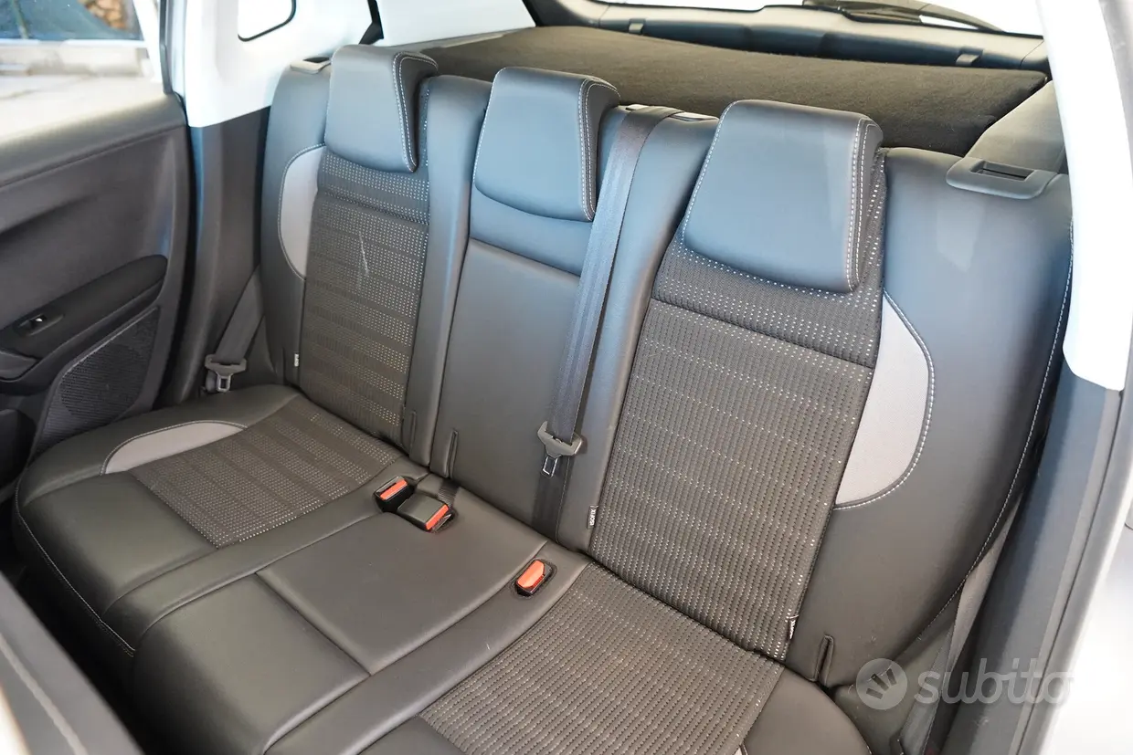 Peugeot 2008 1.6 BlueHDi 120 Allure - immagine 12