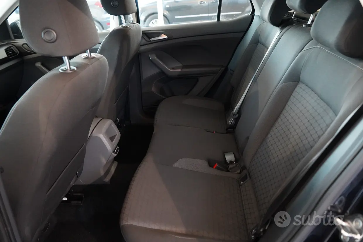 Volkswagen T-Cross 1.0 TSI 110 CV DSG Advanced - immagine 12