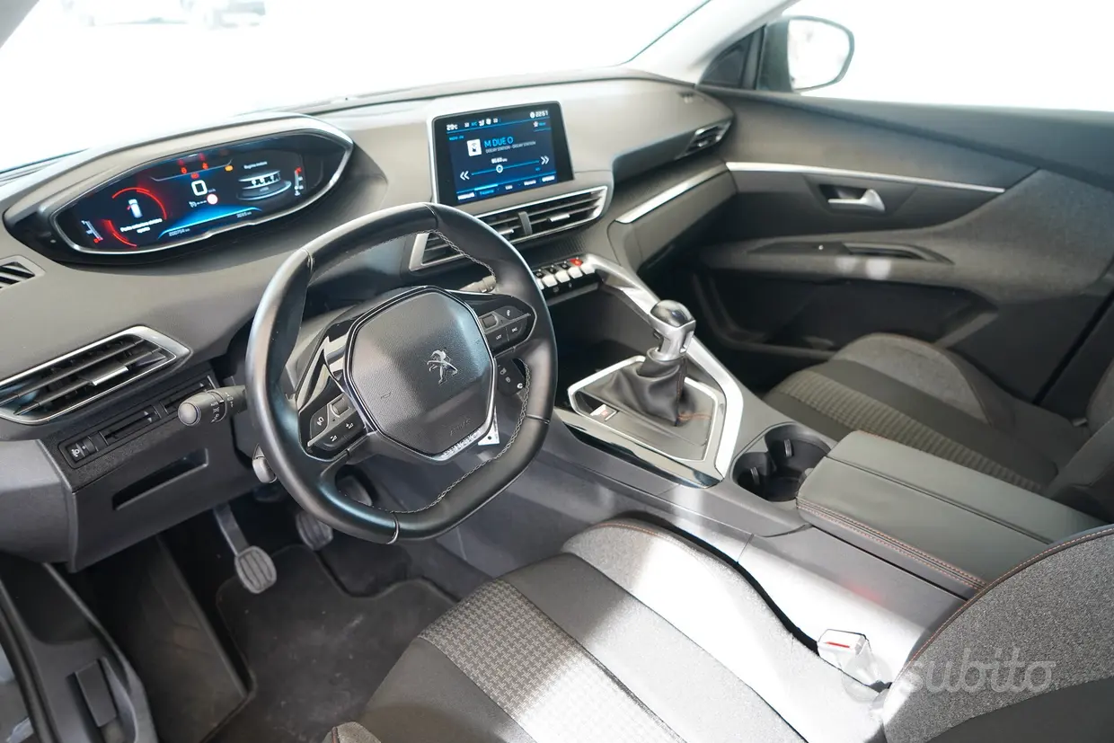 Peugeot 5008 BlueHDi 150 Allure - immagine 8