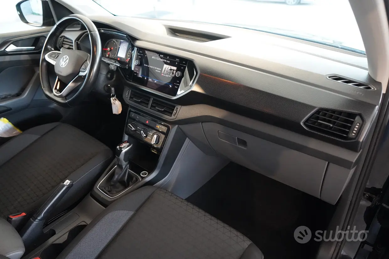 Volkswagen T-Cross 1.0 TSI 110 CV DSG Advanced - immagine 17