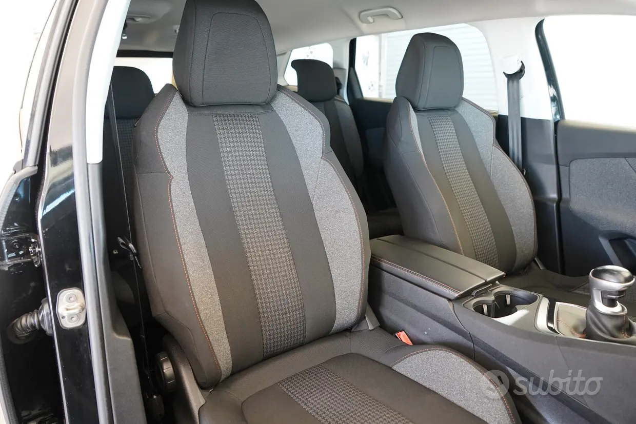 Peugeot 5008 BlueHDi 150 Allure - immagine 19